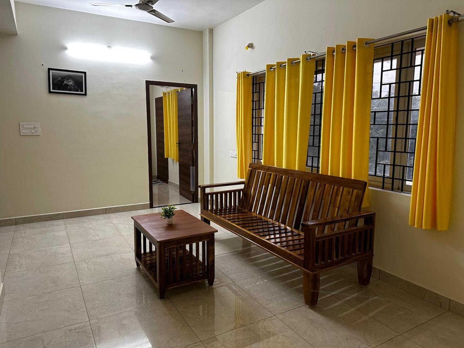 Ferienwohnung Girivalam Vista Residency Tiruvannāmalai Exterior foto