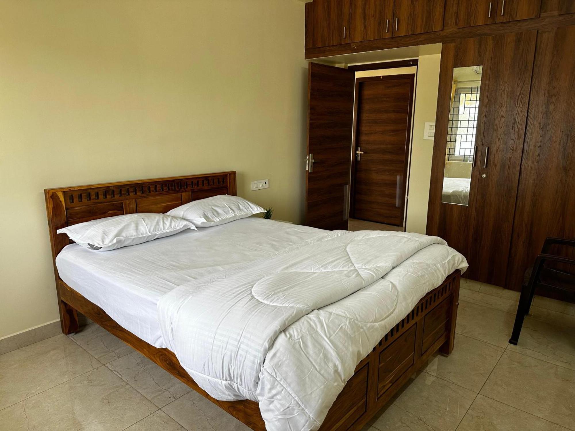 Ferienwohnung Girivalam Vista Residency Tiruvannāmalai Exterior foto